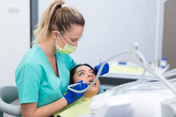 Best Emergency Tooth Extraction in Mounds View, MN